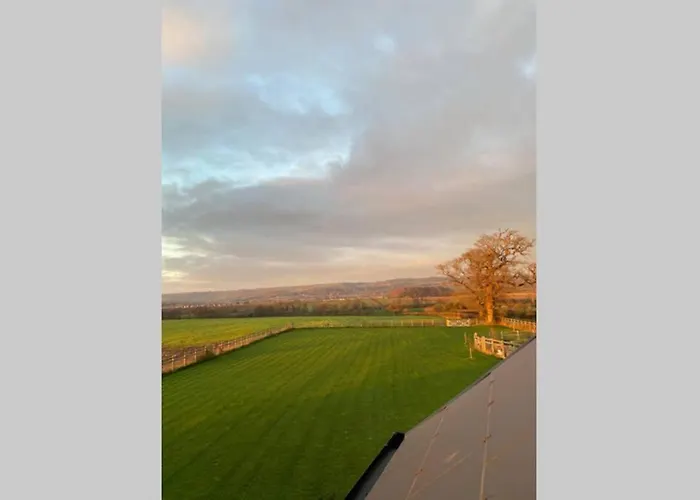 Prospect Perch - Studio Apartment, Wells